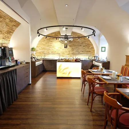 Restaurant Neuhold Hotel 3*