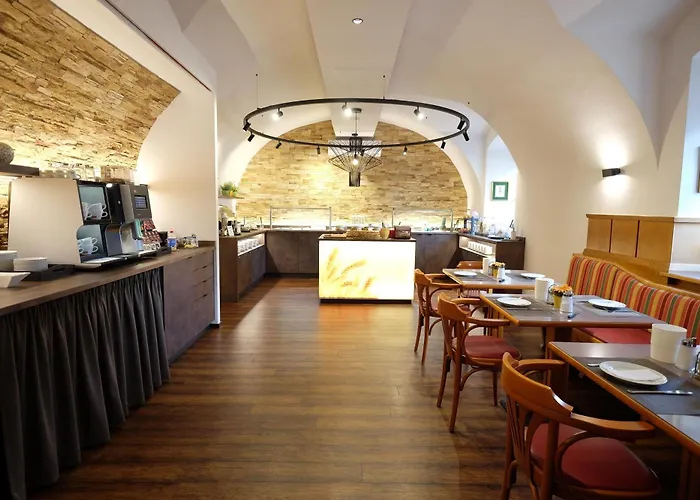 Restaurant Neuhold Hotel 3*